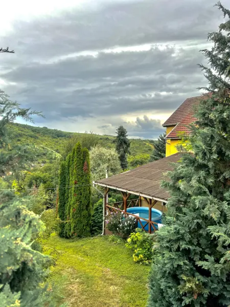 Eladó családi ház, Noszvaj 6 szoba 361 m² 59.9 M Ft